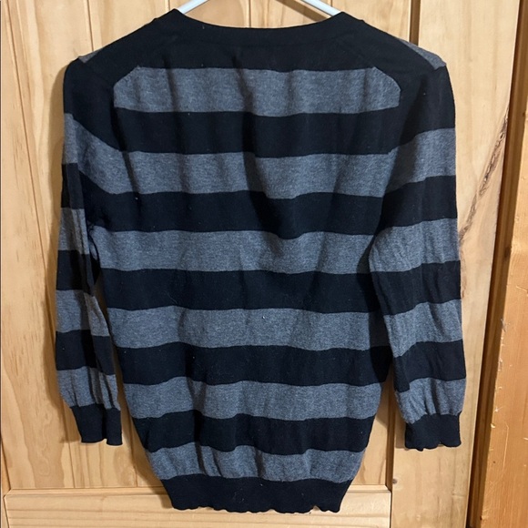 Joe Fresh Women’s Black and Gray Striped Top - Picture 4 of 5